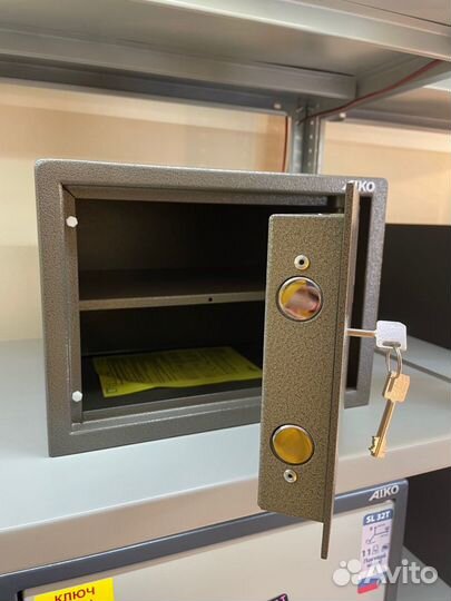 Сейф для денег и документов