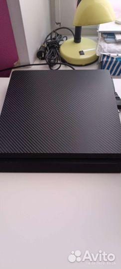 Игровая приставка ps4