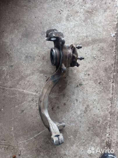 Кулак поворотный передний левый Audi A8 D3 4.2