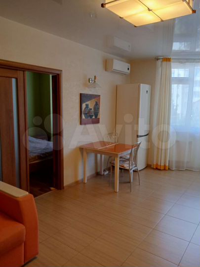 2-к. квартира, 55 м², 2/10 эт.