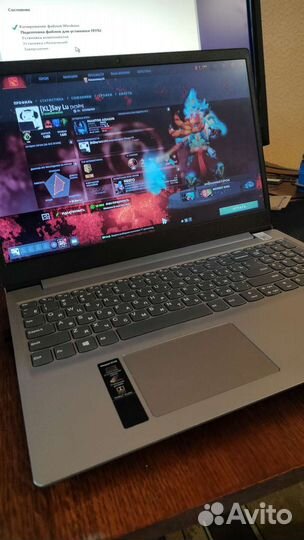 Ноутбук Lenovo