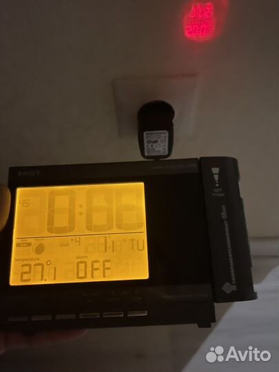 Проекционные часы RST с термометром