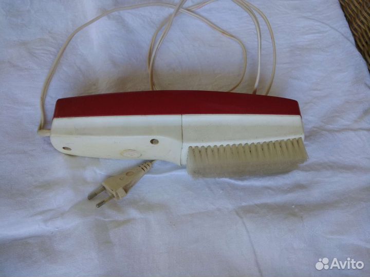 Щётка-пылесос для одежды