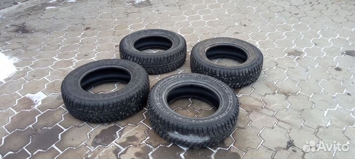 Nokian Tyres Hakkapeliitta 2 205/70 R15 96T