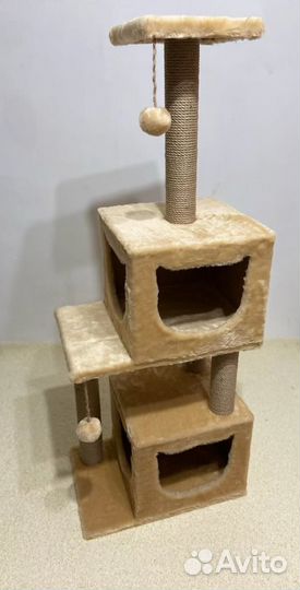 Двухъярусный домик с когтеточками для кошек