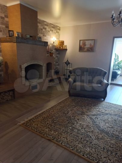 Дом 408 м² на участке 15 сот.