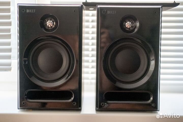 KEF C3 полочная акустика