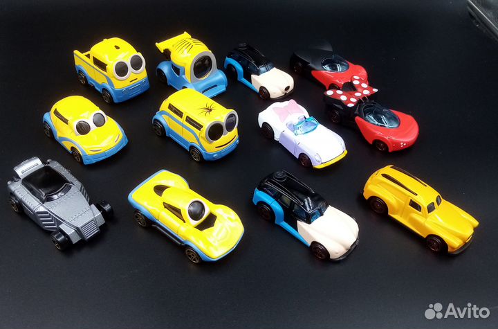 Машинки Миньоны хотвилс