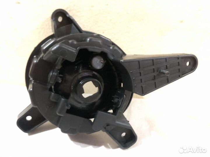 Туманная фара левая спортейдж KIA sportage 08-10