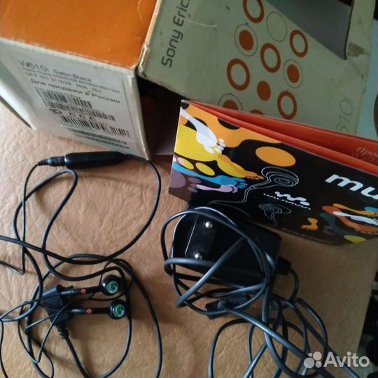 Зарядка, кабель USB. Нокиа