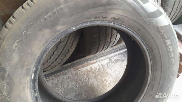 Pirelli Carrier 245/60 R18