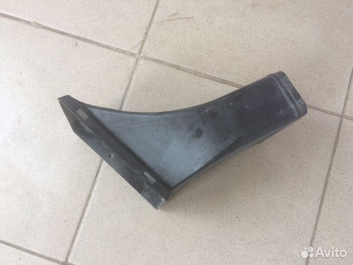 BMW E60 Воздуховод тормозов правый дорест с Японии