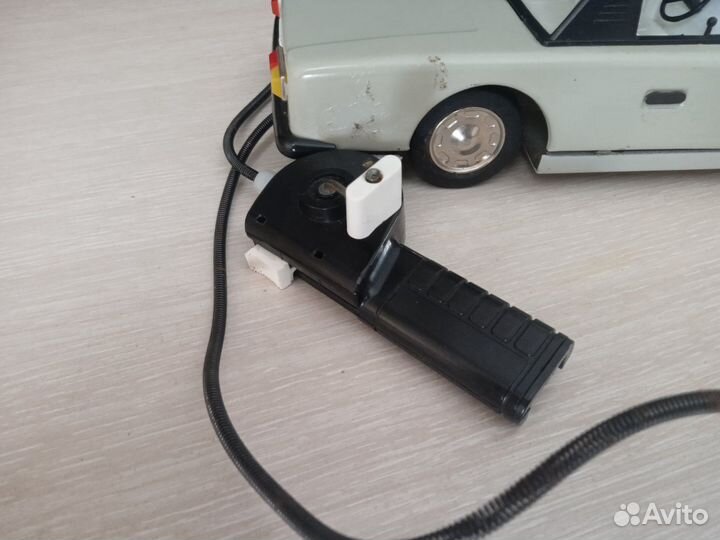 Игрушечная машинка СССР