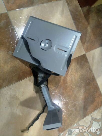 Кронштеин настенный