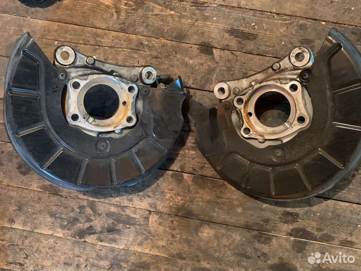 Поворотный кулак golf 5 япония