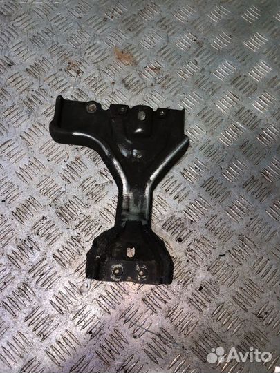 Кронштейн кпп Volkswagen Tiguan внедорожник 1.4