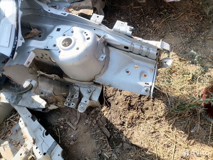 Боковина левая с лонжеронами для Ford Focus III