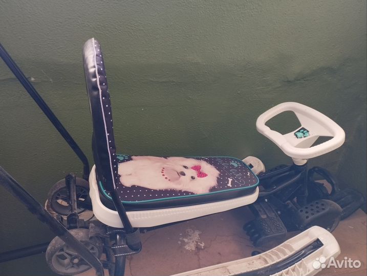 Детский снегокат с ручкой и колесами