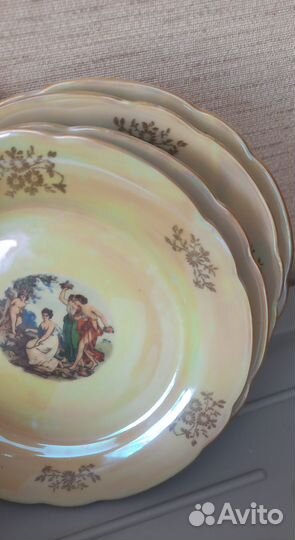 Тарелки от сервиза 