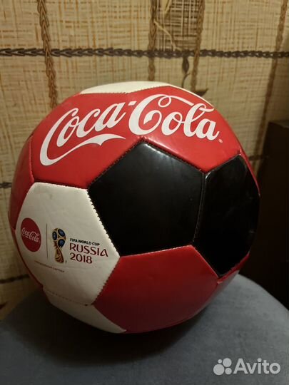 Футбольный мяч coca cola новый, без коробки
