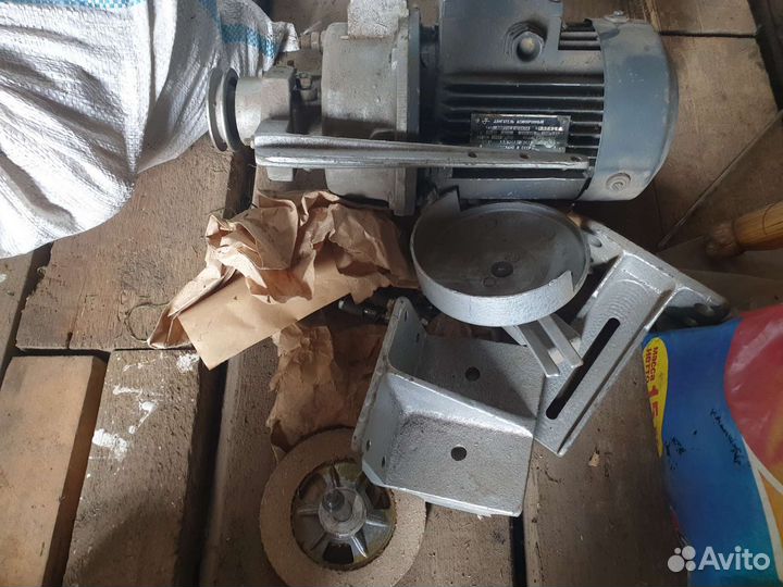 Электродвигатель 220в