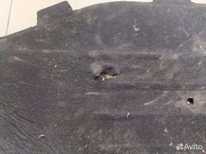 Audi Q7 4L Шумоизоляция капота