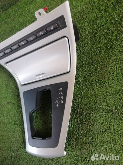 Консоль АКПП Bmw X3 E83 N52B25A 2008