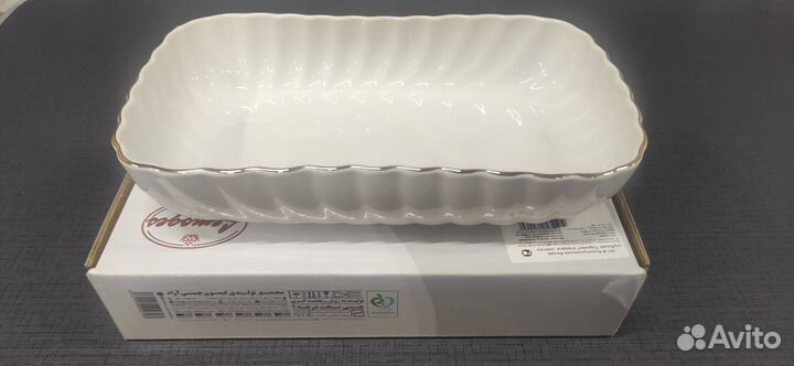 Прямоугольное блюдо глубокое 