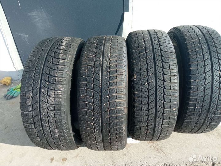 Michelin X Energy 205/55 R16 и 205/55 R16 94