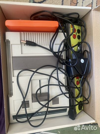 Игровая приставка dendy junior