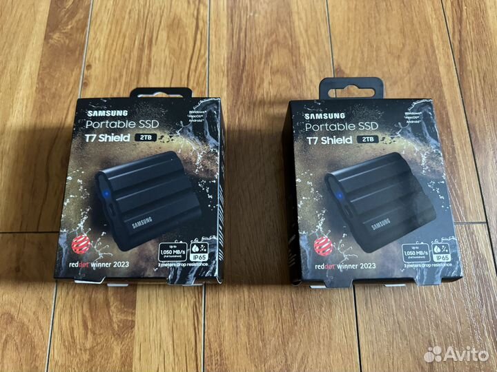 Portable SSD T7 Shield USB 3.2 2TB