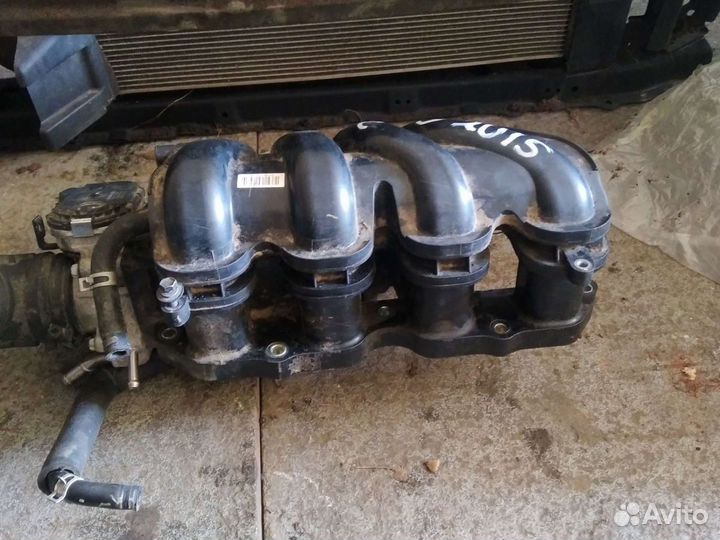 Впускной коллектор Kia Rio 3