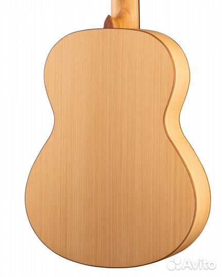 Классическая гитара Alhambra 8.201 Flamenco Studen