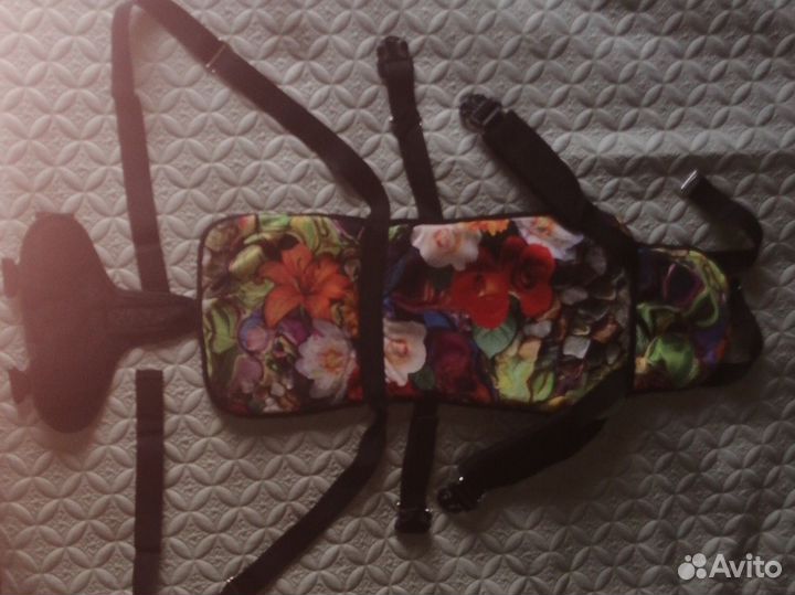 Автомобильное детское автокресло бескаркасное