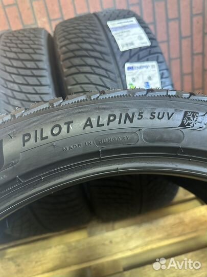 Michelin Pilot Alpin 5 SUV 265/40 R22