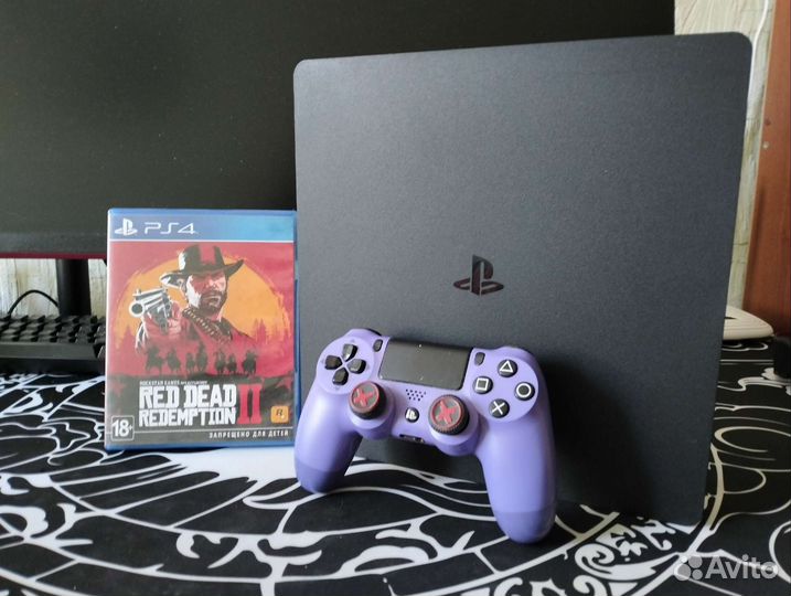 Sony PS4 Slim / PlayStation 4 Slim