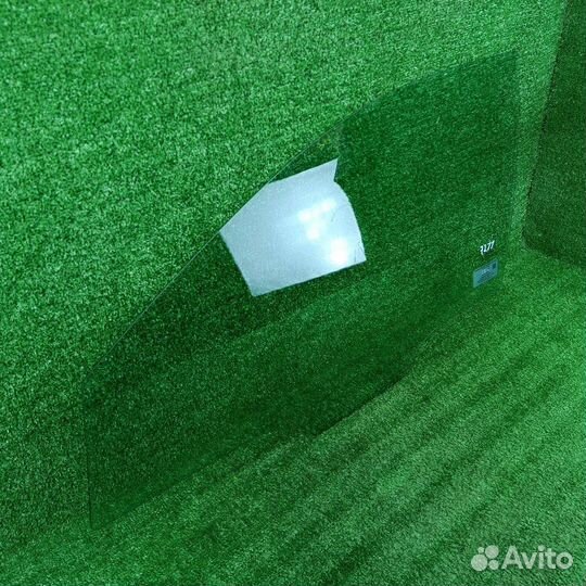 Стекло двери передней левой SsangYong Actyon