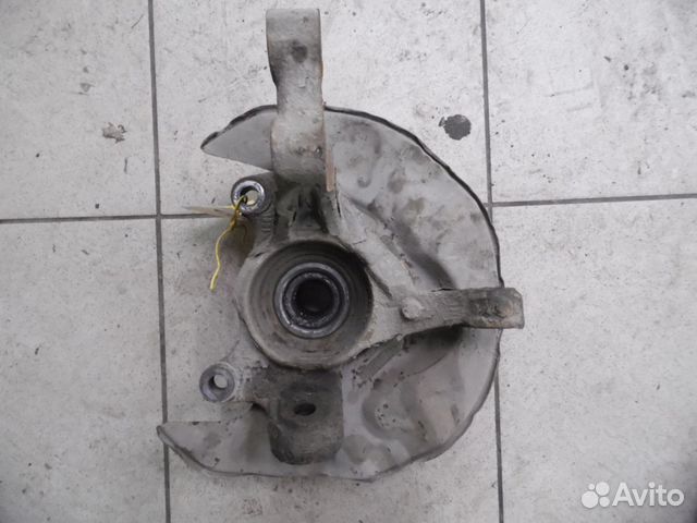 Кулак поворотный передний правый Toyota Corolla E1