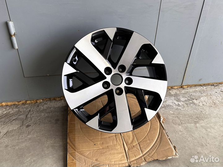 1шт Литой диск R18 Kia Sorento 4