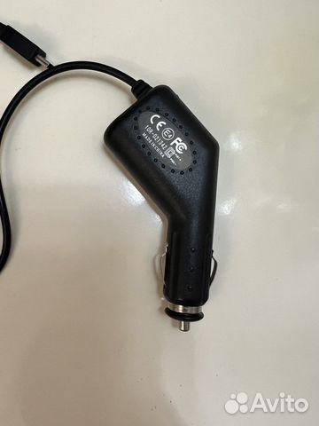 Автомобильное зарядное устройство