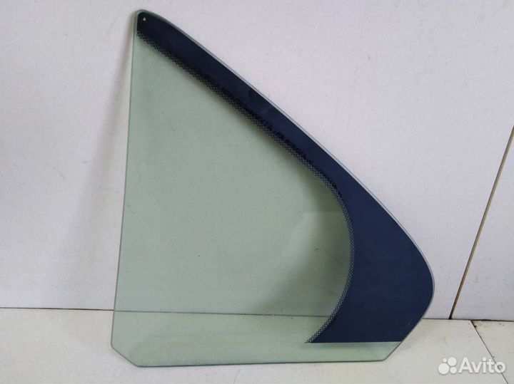 Стекло двери задней правой форточка Honda Accord 7