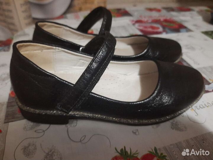Туфли на девочку 32 размер,б.у