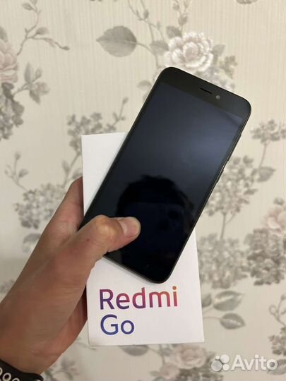 Телефон Xiaomi Redmi Go