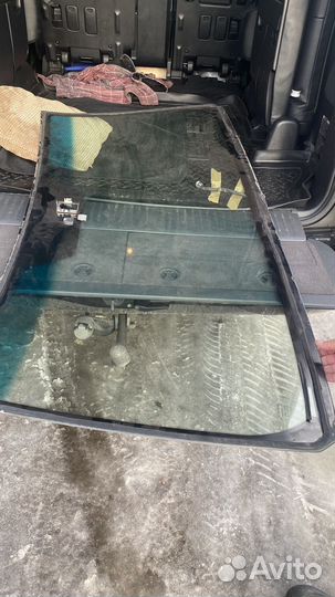 Лобовое стекло Toyota Land Cruiser 200 Lexus LX570
