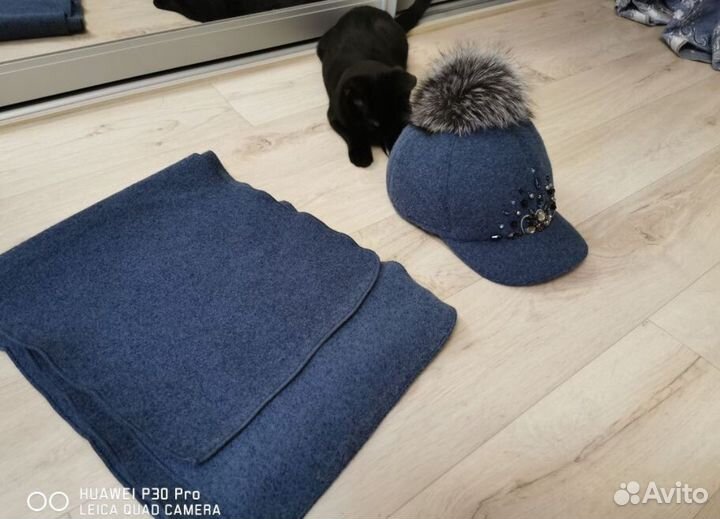 Кепка и шарф