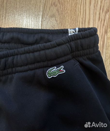 Спортивные штаны lacoste