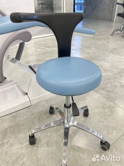 Стоматологическое кресло Mercury 330 cтaндарт в.п