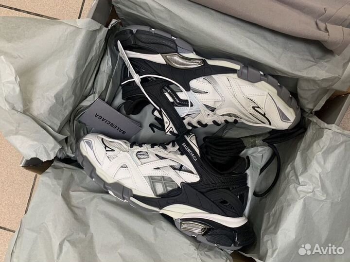 Balenciaga track 2