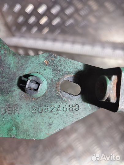 Кронштейн EGR Volvo 20824680