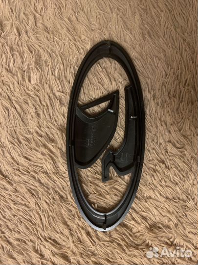 Шильдик лада веста черный глянец